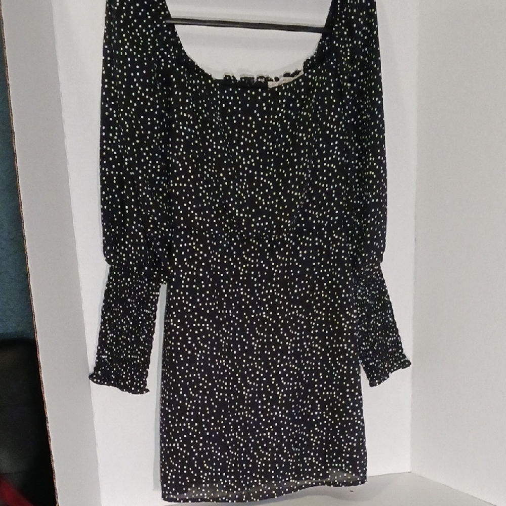 Black and White Polka Dot Mini Dress Back Zipper Elastic Cuffs Size S